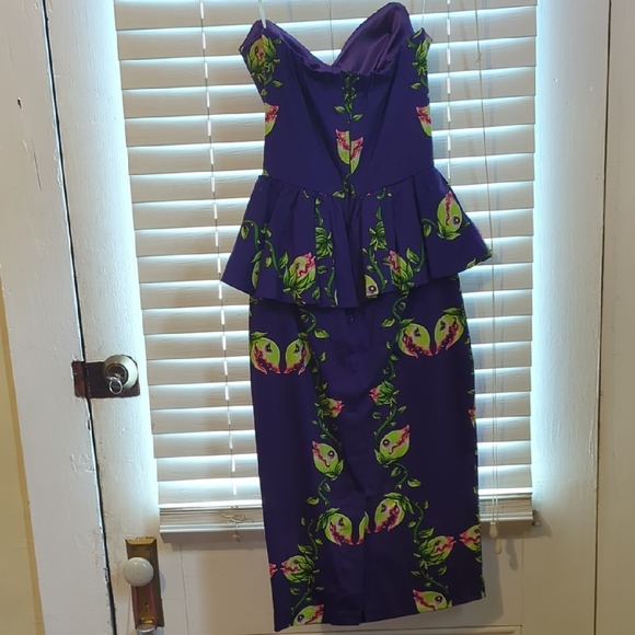 Strapless Purple Floral Peplum Midi Dress - Picture 6 of 6